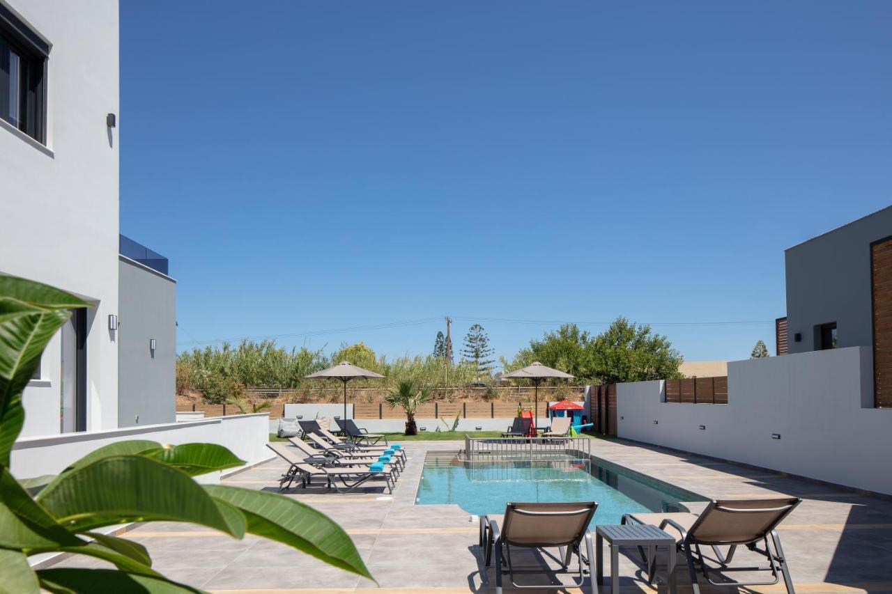 Sunnyside Villas, ideal for vibrant stays Pigianos Kampos  Eksteriør bilde