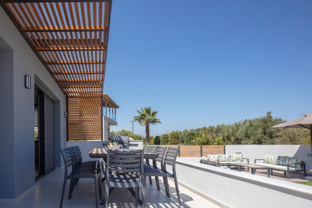Sunnyside Villas, ideal for vibrant stays Pigianos Kampos  Eksteriør bilde