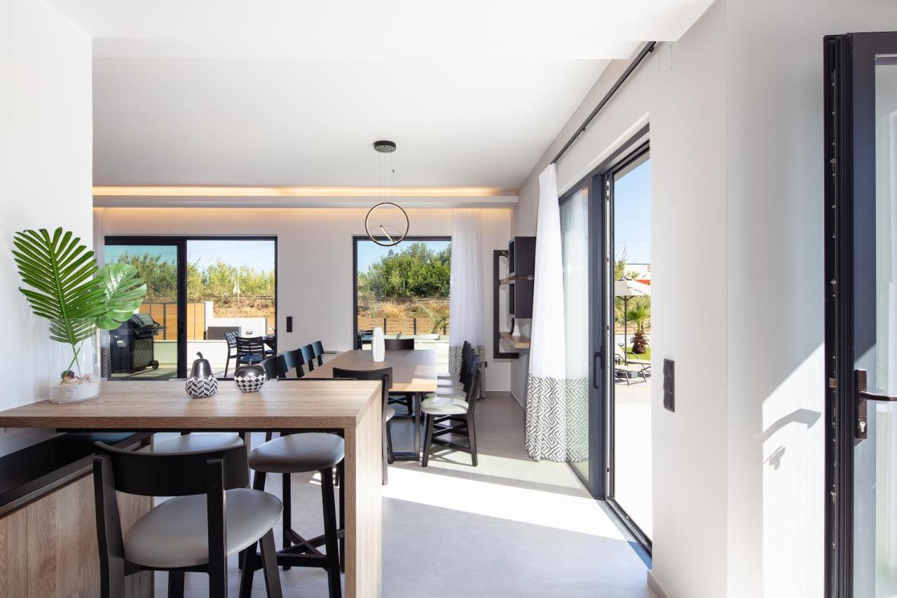 Sunnyside Villas, ideal for vibrant stays Pigianos Kampos  Eksteriør bilde