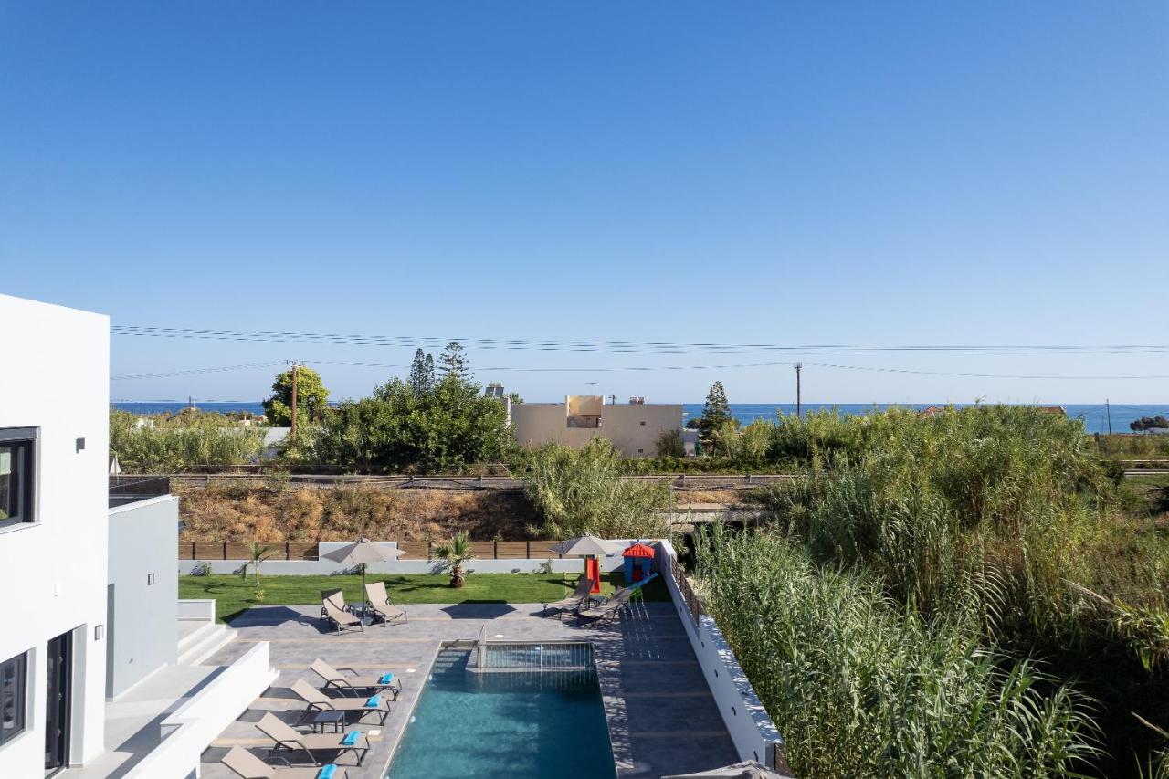 Sunnyside Villas, ideal for vibrant stays Pigianos Kampos  Eksteriør bilde
